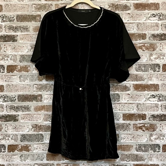 ELLUS Dresses & Skirts - ELLUS Velvet Mini Dress Feather Trim Party Cocktail Dress PP/XS
